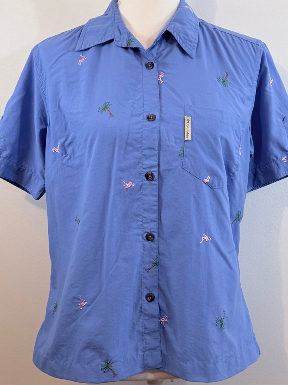 Columbia Women’s Blue Flamingo Palm Tree Embroidered Fishing Camp Shirt Medium